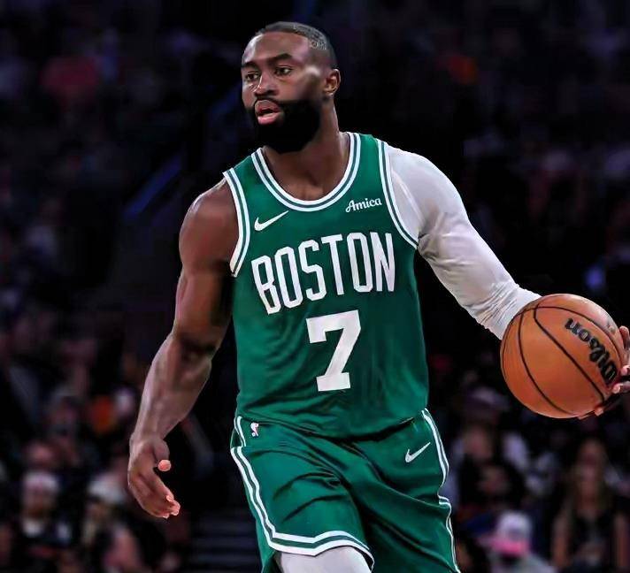 包含风云突变!波士顿凯尔特人今晚调整名单,NBA常规赛版图或变,目标明确,资深球员宣示担当的词条 包含风云突变!波士顿凯尔特人今晚调整名单,NBA常规赛版图或变,目标明确,资深球员宣示担当的词条